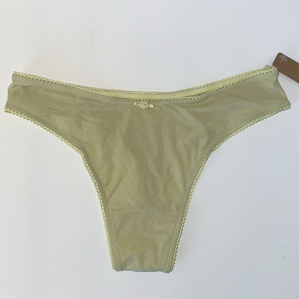 Skims Fits Everybody Picot Thong in Sage Multi.